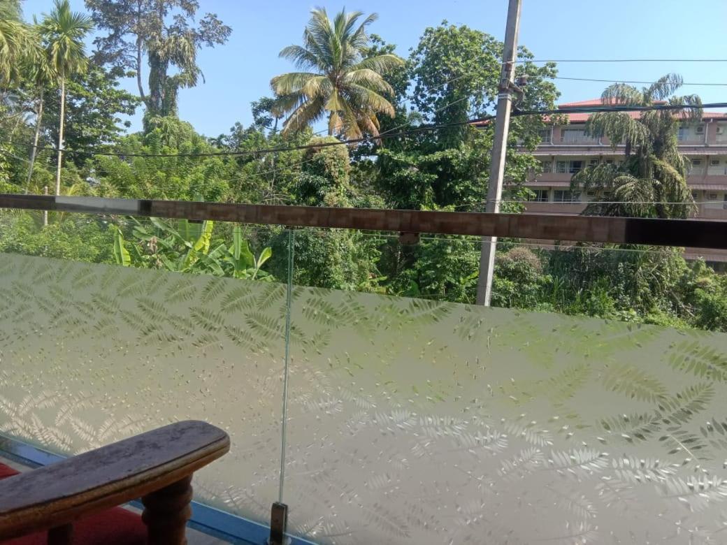 Dayout Regency Alappuzha Bagian luar foto